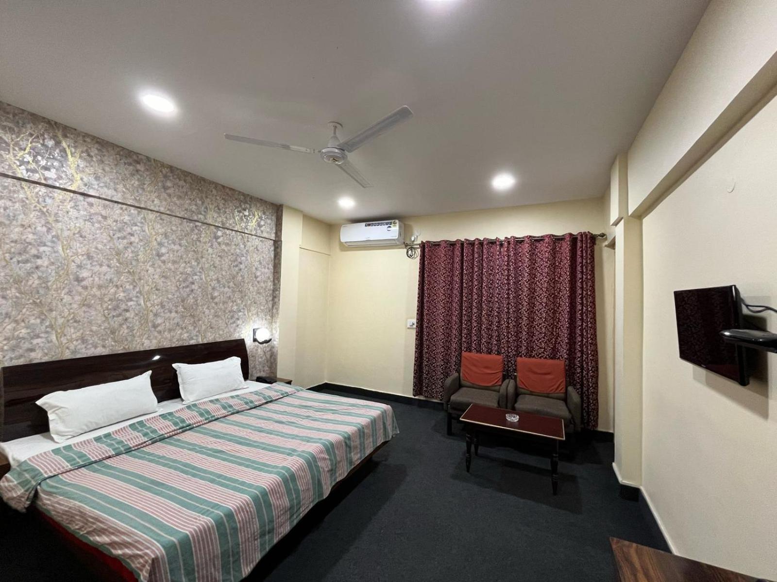 Gautam Hotel Варанаси Екстериор снимка