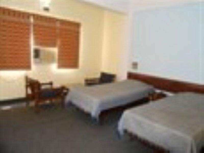 Gautam Hotel Варанаси Екстериор снимка